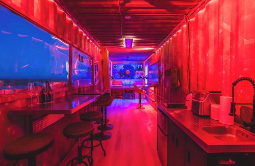 Beryl Junction Villa | Cave 1