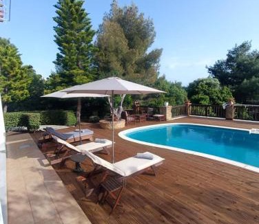 Troulos Villa | Cave Luxury Villas Skiathos
