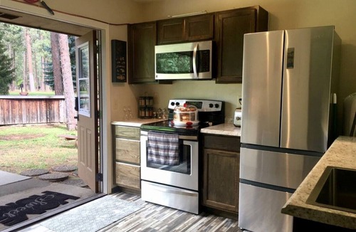 Coeur d'Alene House | CdA Hotspot - Hot Tub, Pool, & Sauna