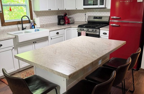 Put-in-Bay Cabin | Cedar Cabin, PIB Cabins