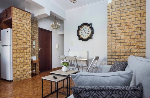 Monastiraki Apartment | Central 2Bd Apt w Balcony by Monastiraki