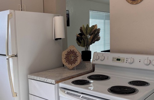Feldman's House | Central Tucson - Near University of Arizona - 7 Min DT & 4 Ave 1B1B