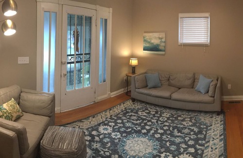 Beechmont House | Centrally Located Home. Expo Center. Airport. UofL