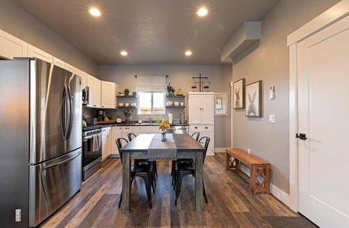 Franklin to the Fort House | Centrally located, well appointed home away from home!