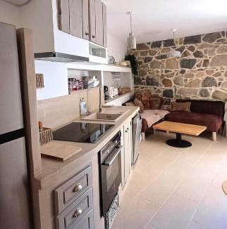 Sotta Apartment | Centre village, appartement en RDC