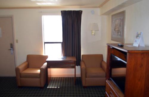 Northeast Virginia Beach Hotel | Cerca Del Mar Motel