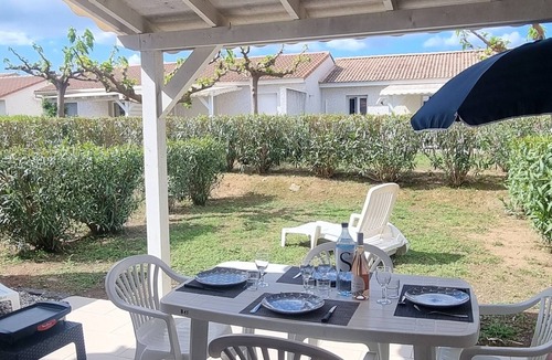 Prunete Villa | CERVIONE Prunette 3 * air-conditioned seaside villa with direct beach access