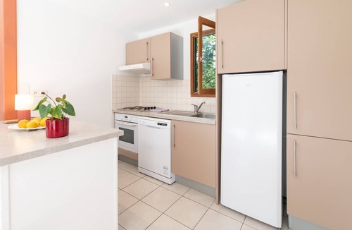 Prunete House | Chalet Bignone, seaside, in the heart of a large wooded park
