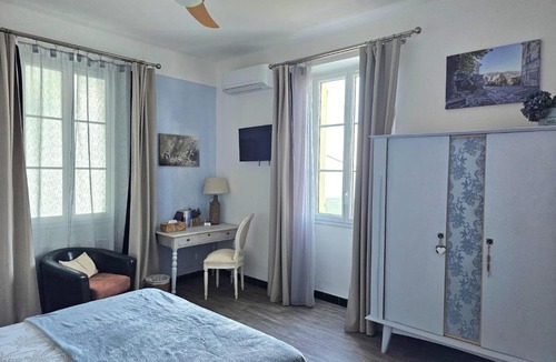 Valle-de-Campoloro Bed & Breakfast | Chambres d'hôte A Caserella, Maison de village rénovée avec vue sur mer