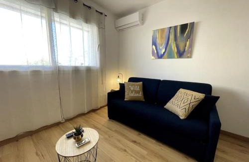 Pietranera Apartment | Charmant Studio climatisé avec parking, au cœur de pietranera, plage a 500m, Bastia a 2km