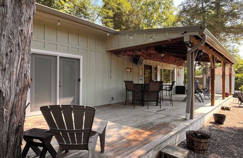 Foster Cottage | Charming 1-bdrm, lake cottage-close to the Ark Encounter