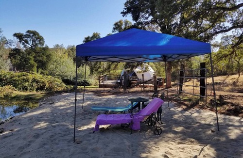 Cedar Ridge RV Rental | Charming 1-bedroom campground in Auburn with WiFi access