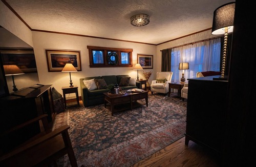 Blackfoot House | Charming 1925 Craftsman Bungalow in Blackfoot, Idaho.