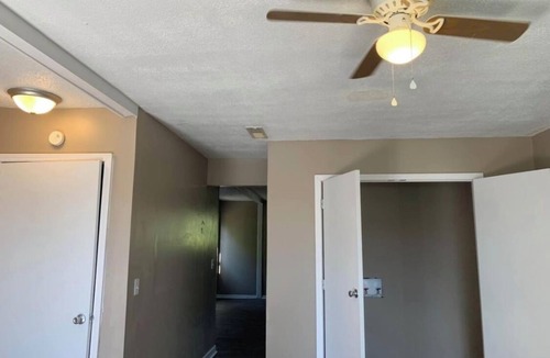 Bowling Green Apartment | Charming 2-bedroom apartment in lovely Bowling Green, with AC & WiFi
