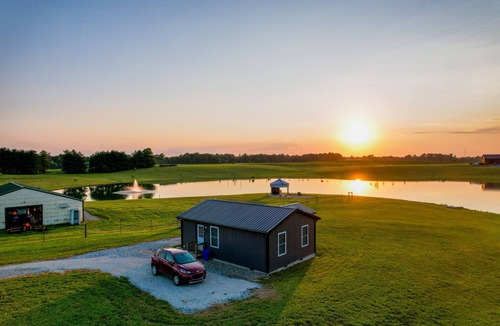 Mount Sherman Cottage | Charming 2-bedroom cottage in peaceful Magnolia with WiFi, 30 acre private lake