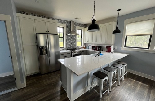 Meggett House | Charming 2 bedroom garage apartment on the Toogoodoo River.