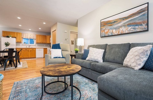 West Central House | Charming 2-bedroom house in Spokane with WiFi and AC
