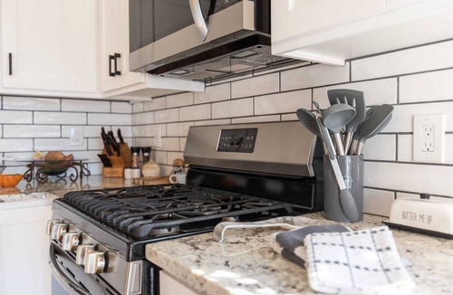 Parowan House | charming 2-bedroom pioneer home near brian head ski resort and national parks in parowan, utah