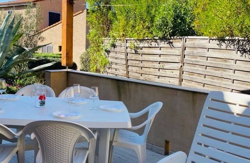 Marine de Saint Ambroggio House | Charming 2-Room House, 5 Sleeps, Steps to Beach, Terrace, Parking, Linens Included