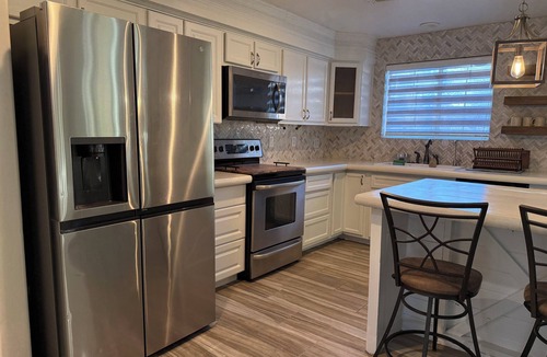 Tolleson Other | “Charming 3-Bed Haven Near Nature & Raceway”