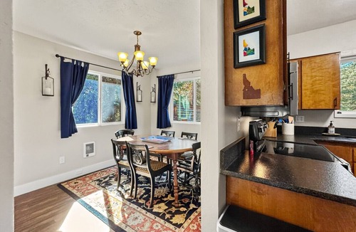 Tamarack Resort House | Charming 3-Bedroom Cabin Near Lake Cascade