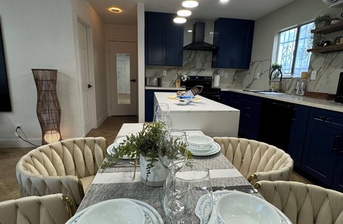 Las Vegas Cottage | Charming 3-bedroom cottage in fantastic Las Vegas with Pool