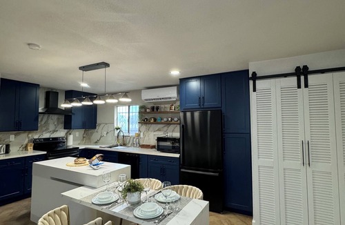 Las Vegas Cottage | Charming 3-bedroom cottage in fantastic Las Vegas with Pool