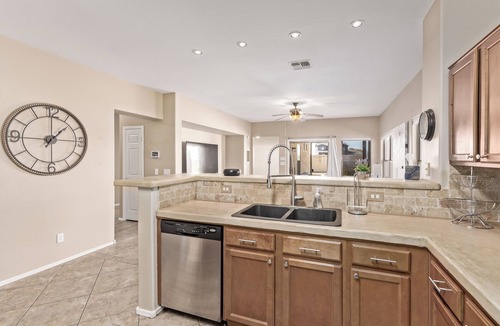 San Tan Valley House | Charming 3-bedroom house with Pool in Queen Creek Arizona!