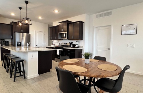 Casa Grande House | Charming 4-bedroom house with WiFi, AC in delightful Casa Grande