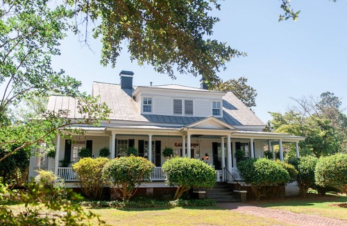 Summerville Historic District House | Charming Azalea Suite Getaway