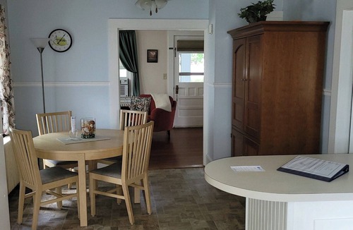 North Kingstown Cottage | Charming cottage with short drive to the beach or the city!