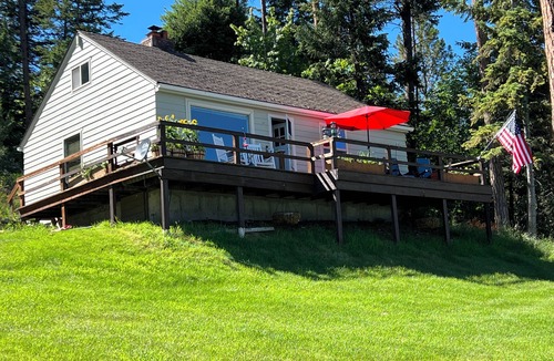 Dayton Cottage | Charming Cottage on Flathead Lake with Dock