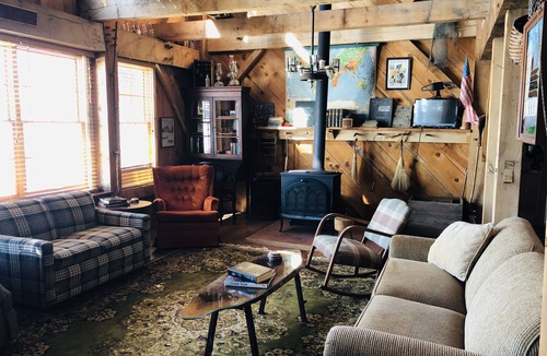 Climax Cottage | Charming cottage on quiet lake