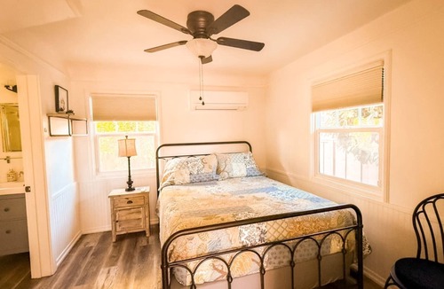Concord House | Charming Courtyard Cottage | Private Patio | Fire Table | BBQ