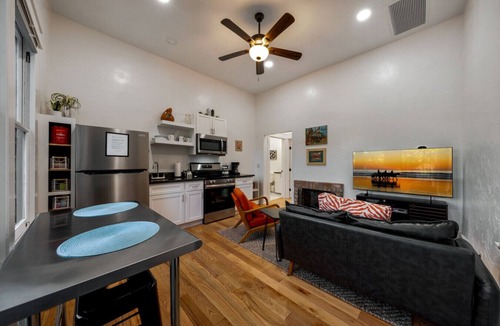 Iron Horse House | Charming & Cozy/Historic Duplex/1 BR 1 BA