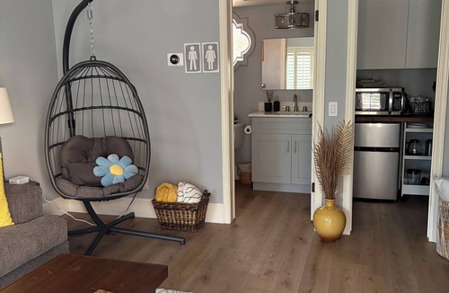 Palo Verde Apartment | Charming Detached Casita With Kitchenette & Private Entrance in Chandler