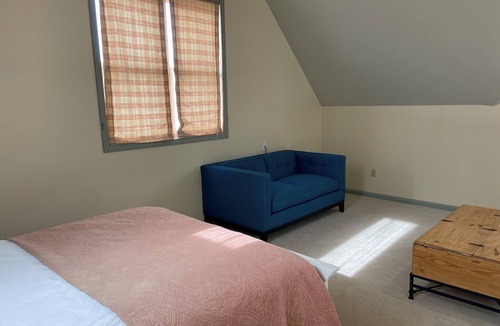 Spring City House | Charming farmhouse in Historic Spring City with AC, WiFi, and full kitchen.