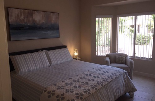 Desert Breeze House | Charming golf-course community home