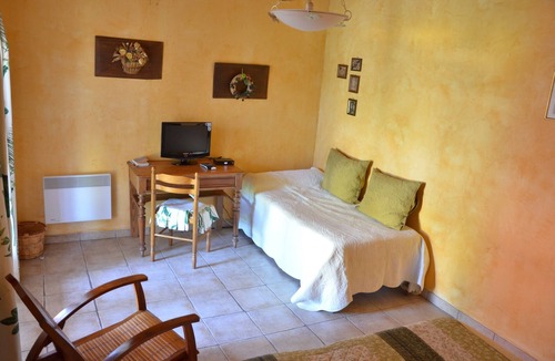 Prunete House | Charming guest rooms near the sea and the mountains. Room 1