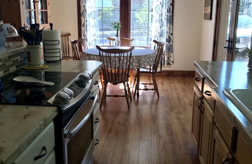 Pine Valley Cottage | Charming Mountain Cottage.