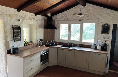 Orcino House | Charming pied-dans-l'eau villa with stunning views, large garden, private pool