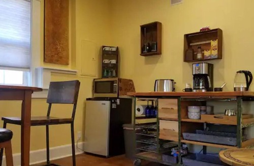 Sellwood-Moreland Apartment | Charming, Private, Detached Studio!