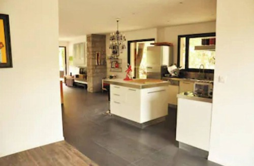 Cala Rossa House | Charming renovated house 2 minutes walk from the beach in a quiet area.