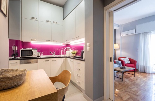 Thissio Apartment | Charming Retreat Below the Acropolis