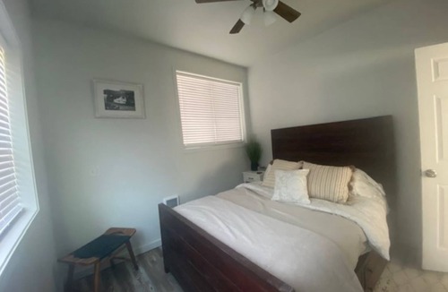 St. Maries Hotel | Charming Room 6 in the St. Maries Inn