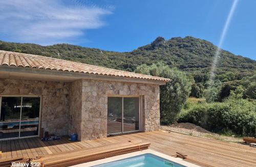 Figari Villa | Charming stone villa with pool