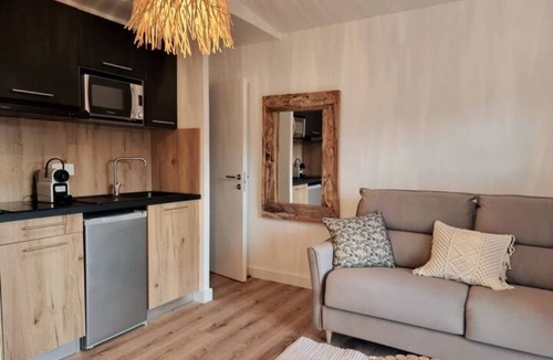 Cala Rossa Apartment | Charming studio 1 km from the beach with swimming pool.
