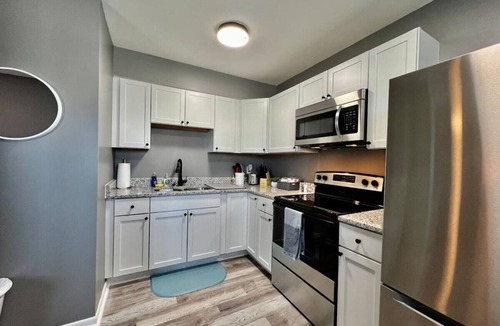 Trenton Apartment | Charming, Stylish remodeled Trenton Apartment