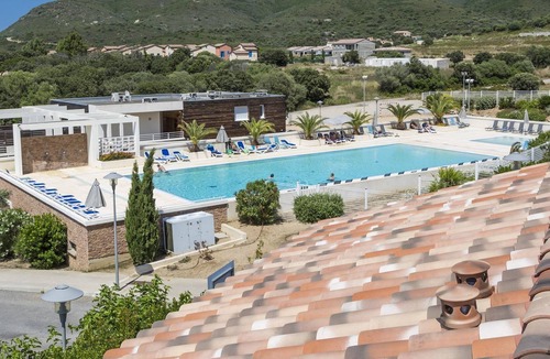Belgodere House | Charming summer-decorated holiday home in Northern Corsica