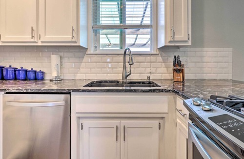 Ukiah House | Charming Ukiah Home ~ 2 Miles to Lake Mendocino!